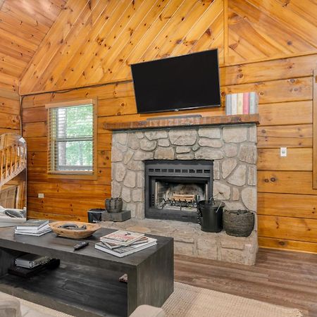 Dudley IV By Avantstay Cosy Cabin W Hot Tub Sweeping Views Pigeon Forge Exterior foto